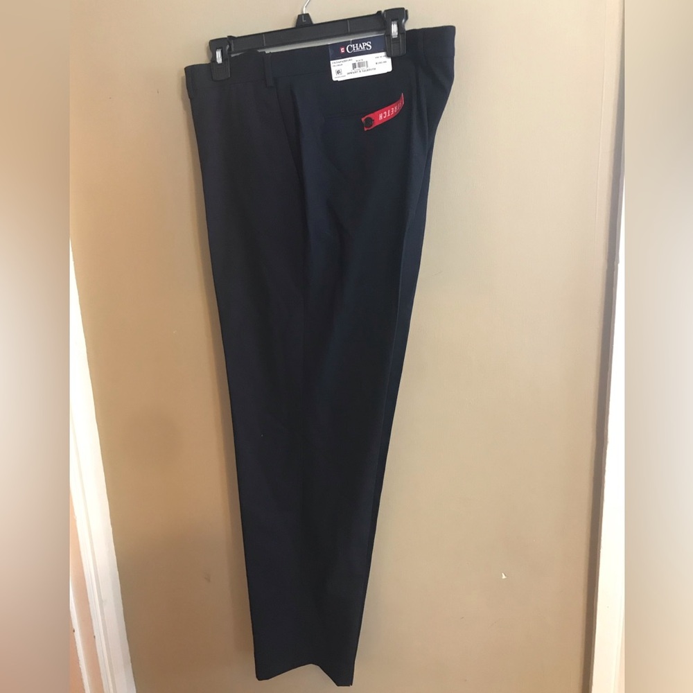 Mens CHAPS black 38 X 32 stretch pants